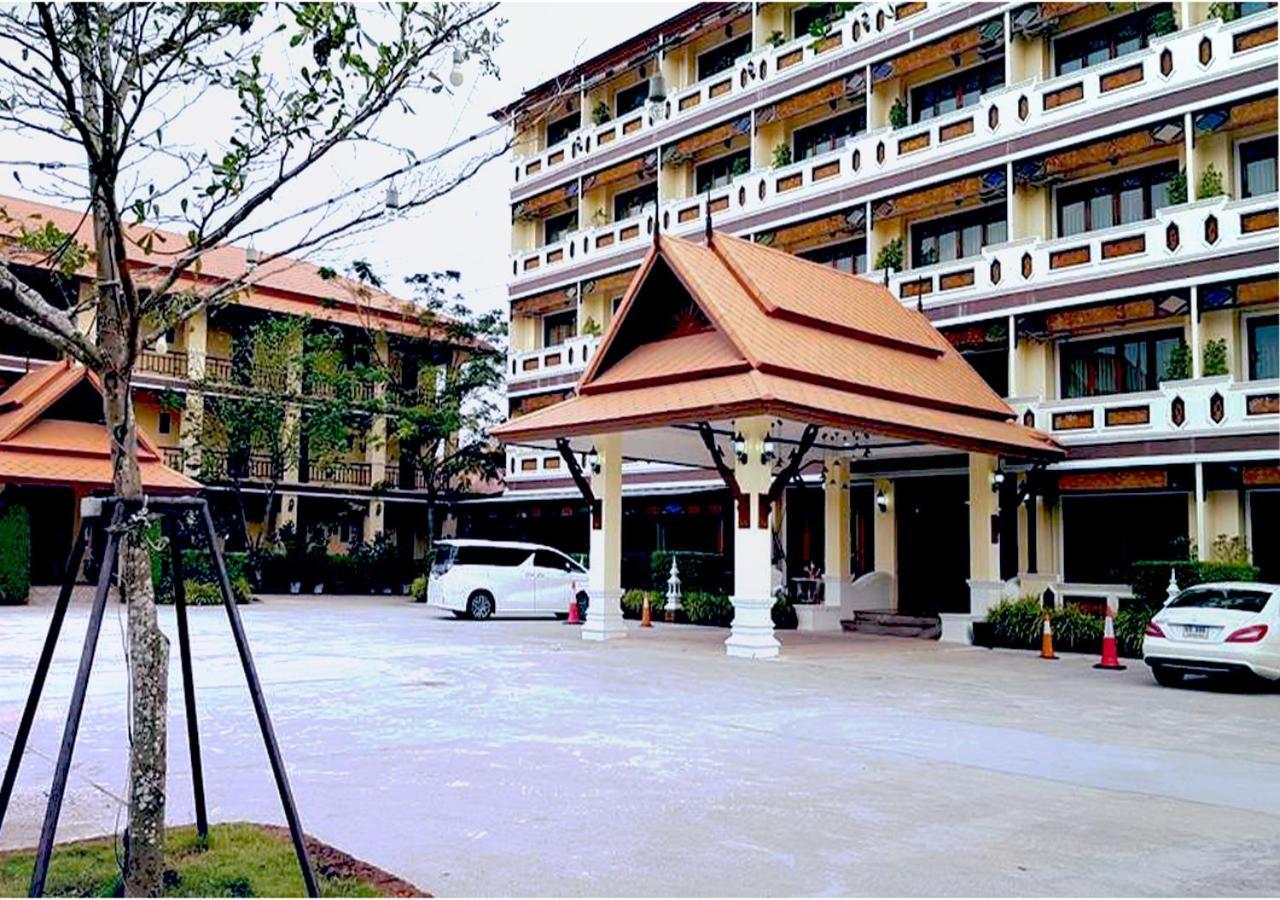 I Boutique Hotel Pluakdeng Kültér fotó