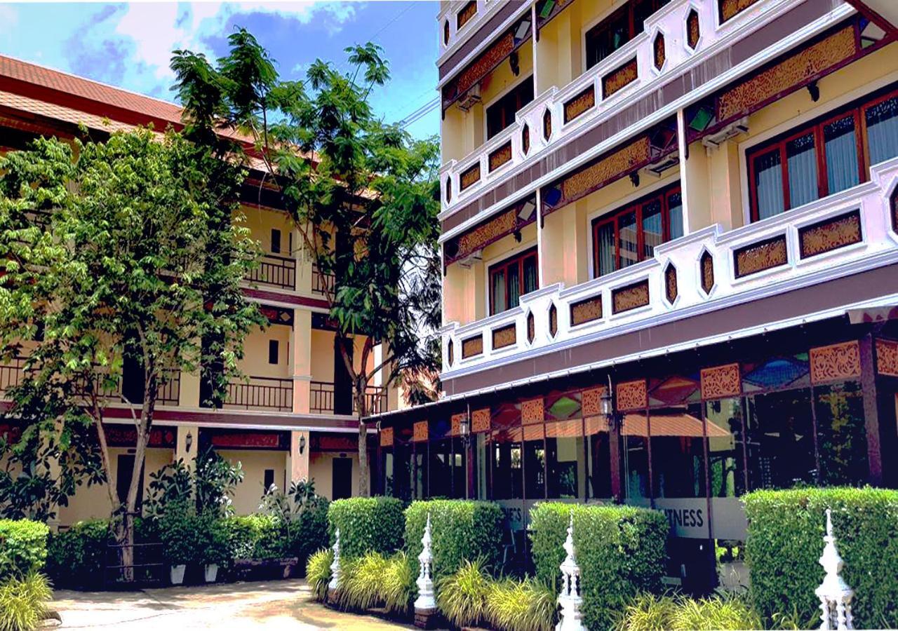 I Boutique Hotel Pluakdeng Kültér fotó